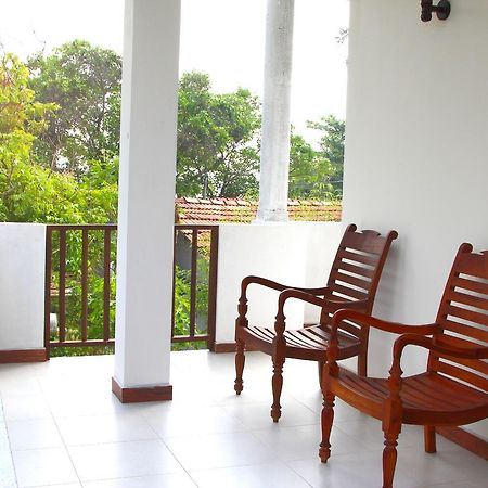 Himawari Beach Villa Матара Екстериор снимка