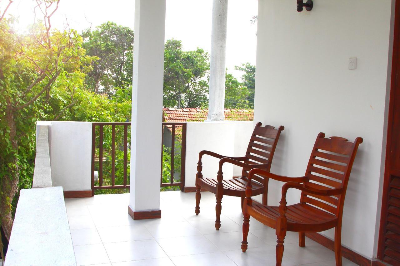 Himawari Beach Villa Матара Екстериор снимка