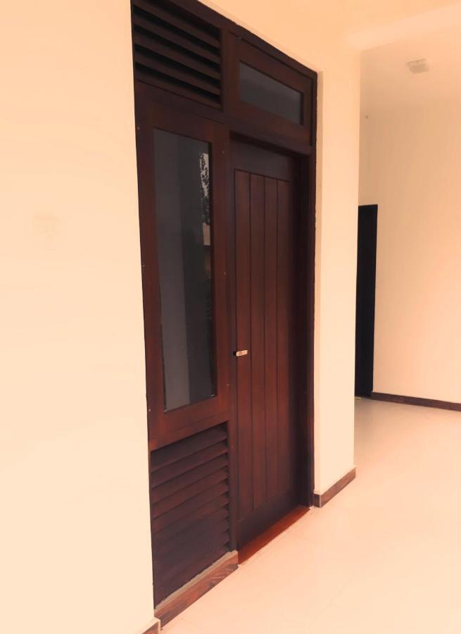 Himawari Beach Villa Матара Екстериор снимка